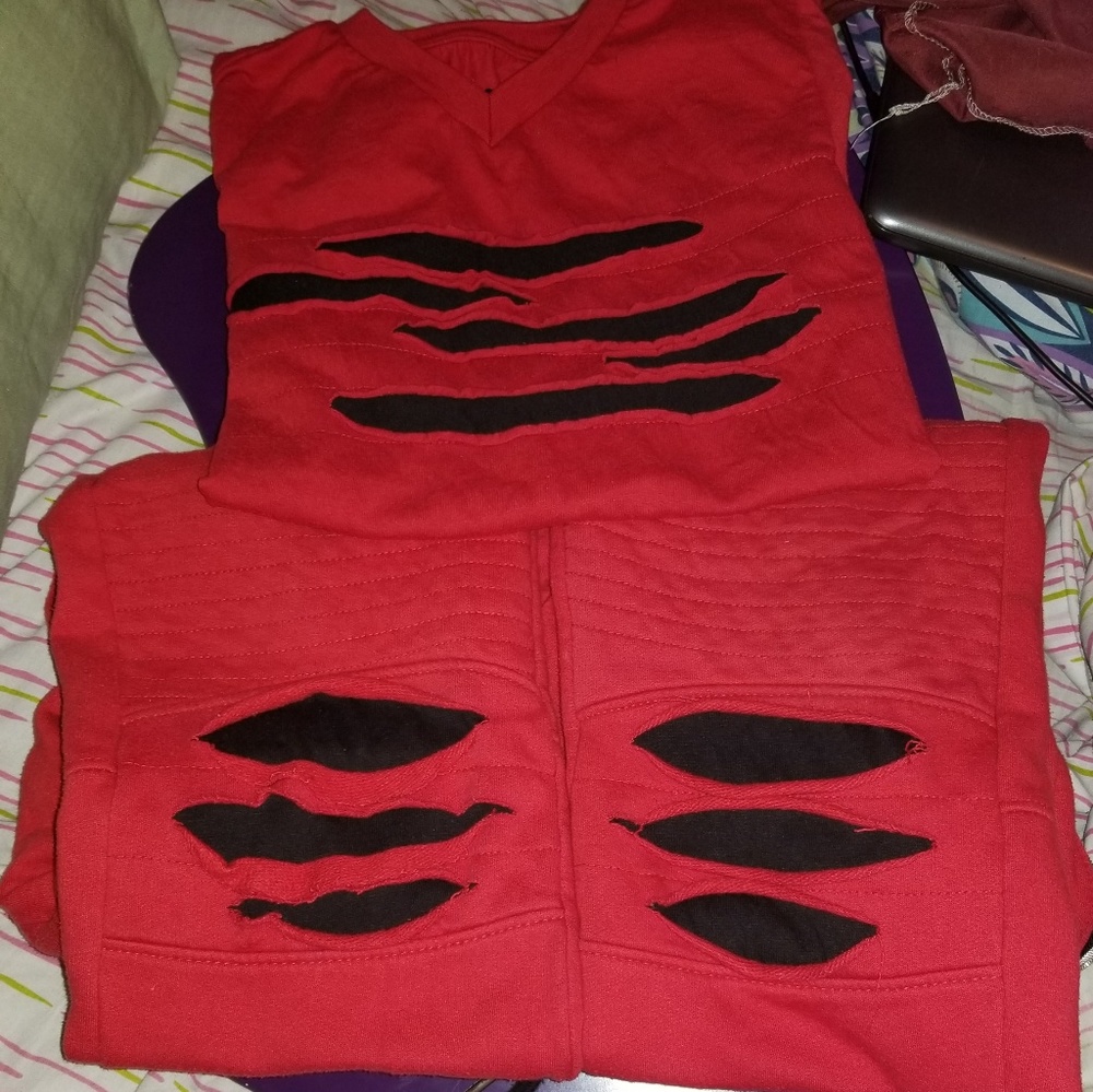 Practically new boys jogger outfit